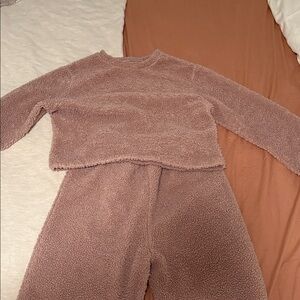 Cozy Fleece Lounge Set in Mauve